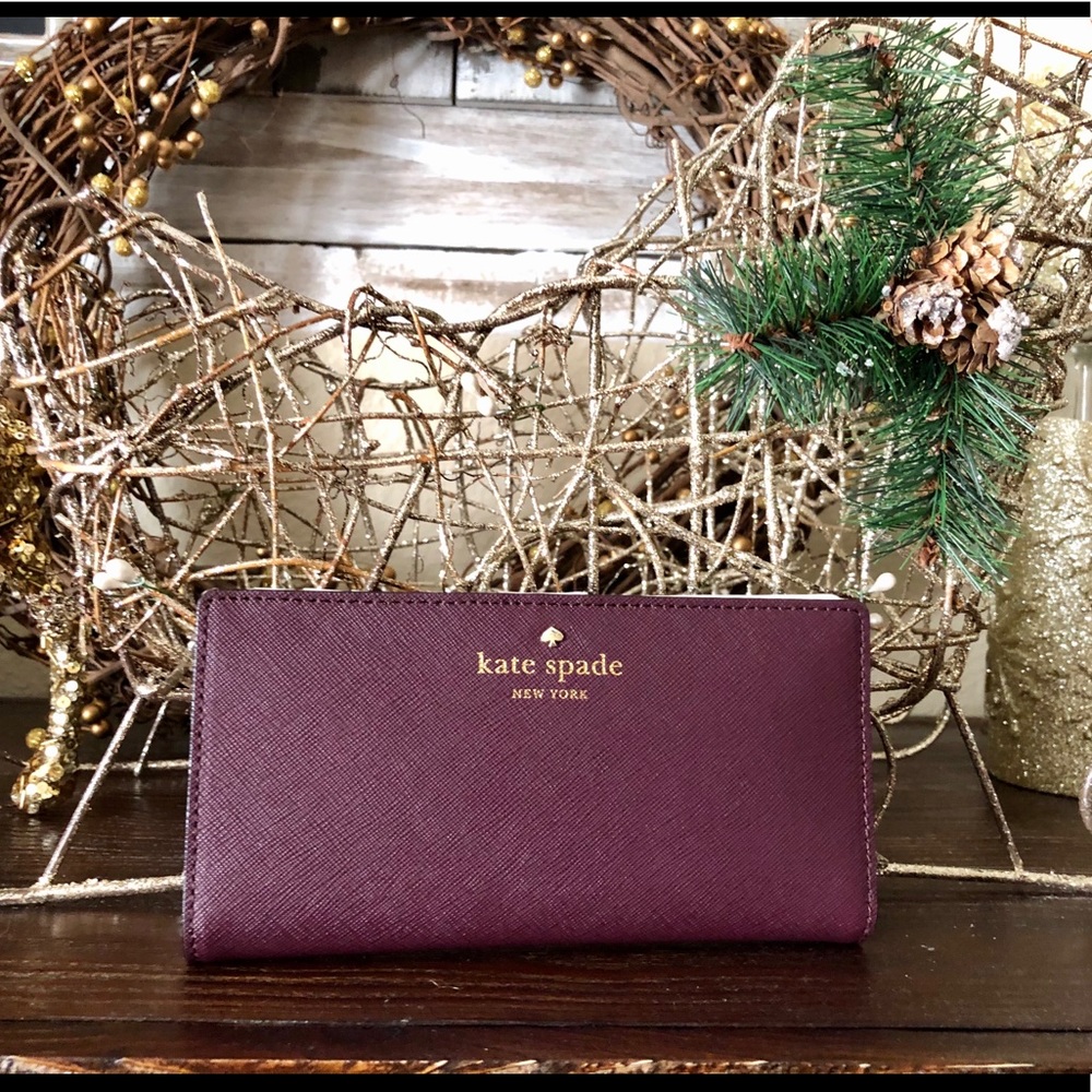 Kate Spade Burgundy Wallet Like New!